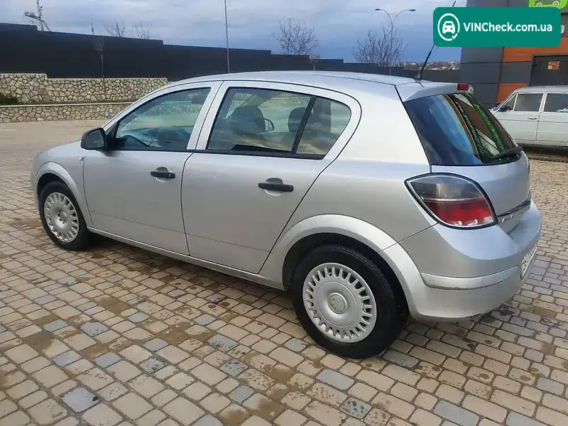 Opel Astra 2009, фото з оголошення 1 з 10, VIN W0L0AHL48A5001142