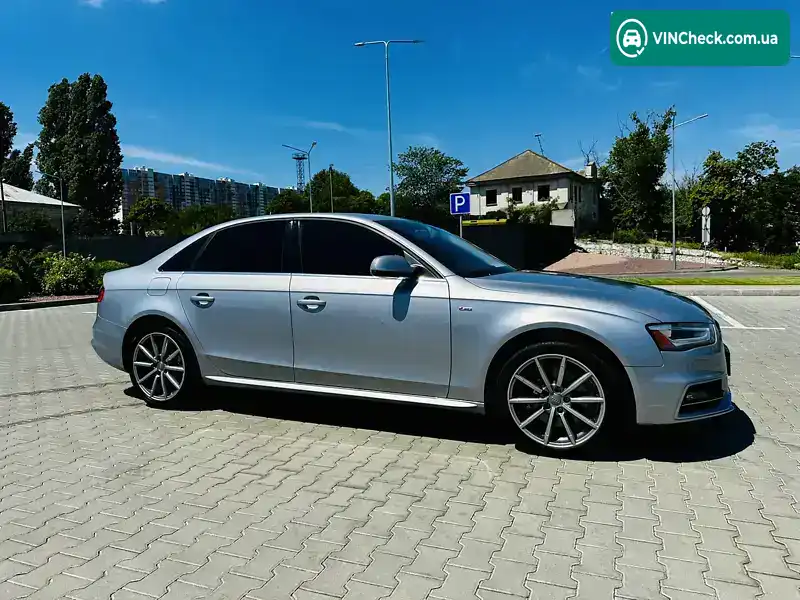 Audi A4 2015, фото з оголошення 2 з 21, VIN WAUFFAFL3GN008314