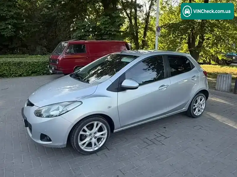 Mazda 2 2008, фото з оголошення 2 з 10, VIN JMZDE145200181559