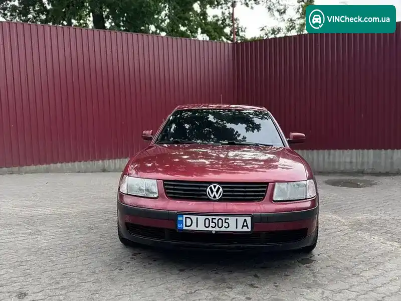 Volkswagen Passat 1999, фото з оголошення 2 з 12, VIN WVWZZZ3BZXE447457