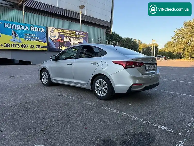 Hyundai Accent 2018, фото з оголошення 2 з 20, VIN 3KPC24A37JE020357