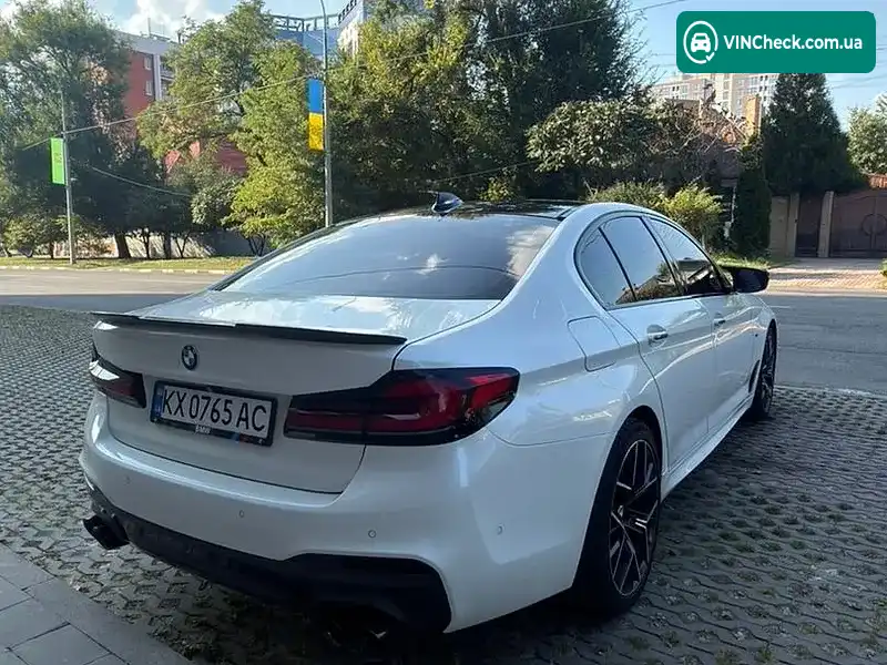 BMW 5 Series 2017, фото з оголошення 2 з 14, VIN WBAJB51010WA75698