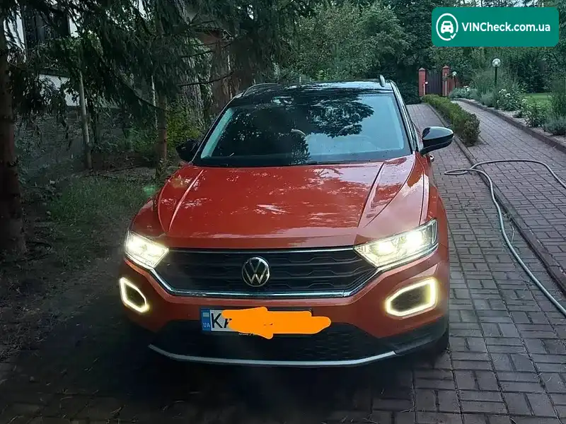 Volkswagen T-Roc 2020, фото з оголошення 2 з 16, VIN WVGZZZA1ZMV039049