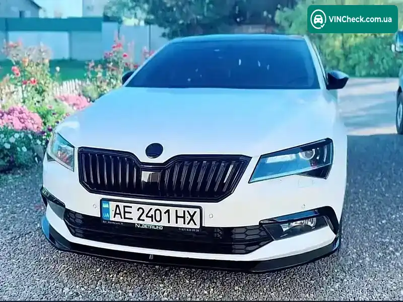 Skoda Superb 2016, фото з оголошення, VIN TMBCJ7NPXG7053945
