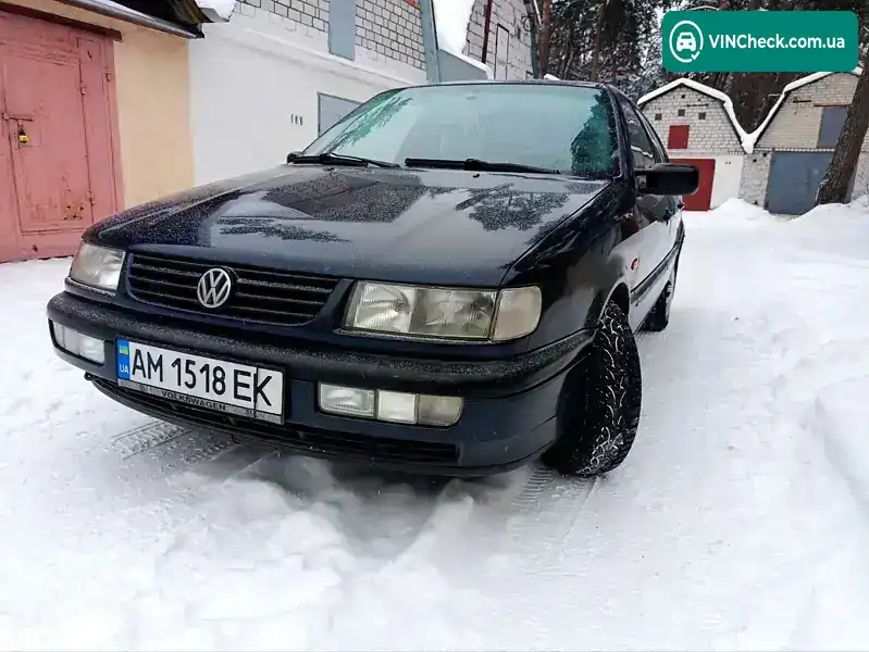 Volkswagen Passat 1994, фото з оголошення 1 з 21, VIN WVWZZZ3AZRE198361