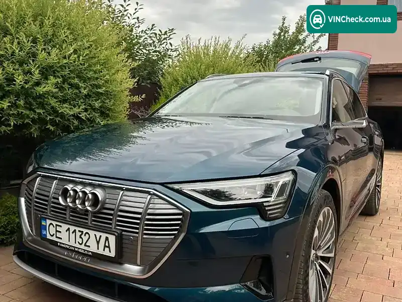Audi e-tron 2019, фото з оголошення 1 з 20, VIN WAUZZZGE9KB017449
