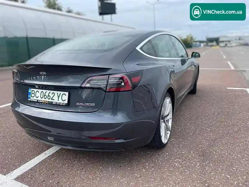 Tesla Model 3 2019, фото з оголошення 2 з 20, VIN 5YJ3E1EB1KF413533