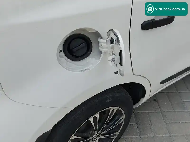 Nissan Note 2013, фото з оголошення 1 з 10, VIN SJNFAAE11U2213850