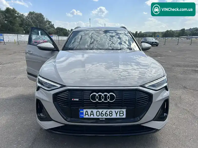 Audi e-tron 2021, фото з оголошення 1 з 18, VIN WAUZZZGE0MB028116