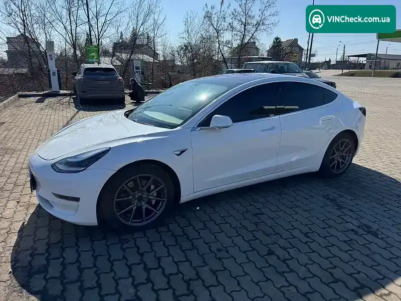 Tesla Model 3 2019, фото з оголошення 1 з 20, VIN 5YJ3E1EBXKF193809