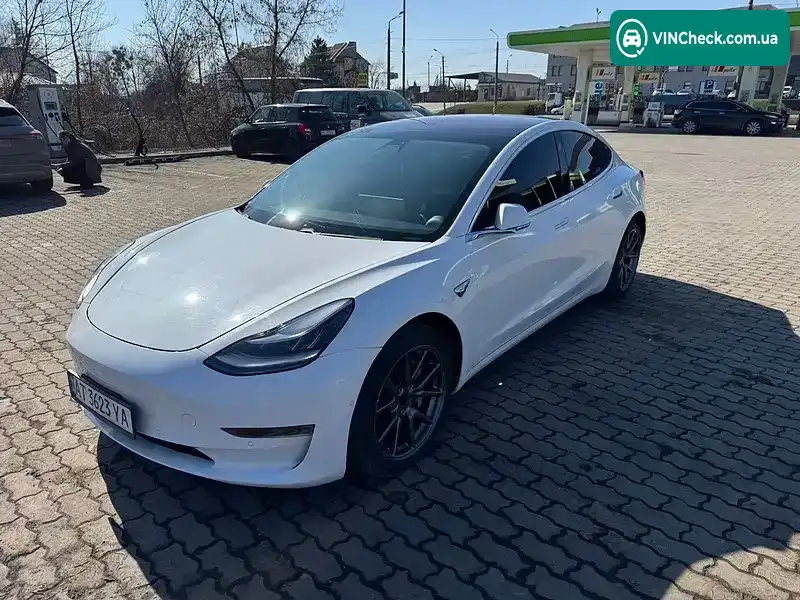 Tesla Model 3 2019, фото з оголошення 2 з 20, VIN 5YJ3E1EBXKF193809