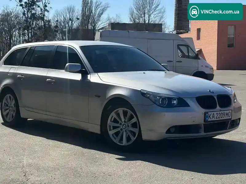 BMW 5 Series 2004, фото з оголошення 1 з 21, VIN WBANJ71080B512102