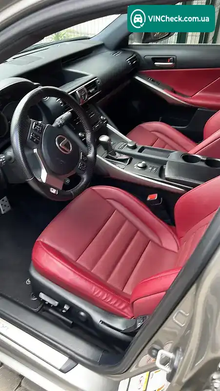 Lexus IS 2018, фото з оголошення 1 з 3, VIN JTHC81D29J5032150