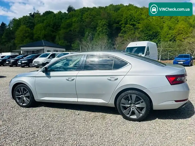 Skoda Superb 2020, фото з оголошення 2 з 20, VIN TMBCJ7NP6L7033671
