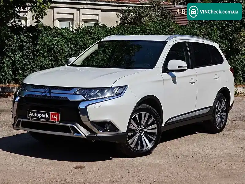 Mitsubishi Outlander 2021, фото з оголошення 1 з 20, VIN JMBXTGF3WLZ001385
