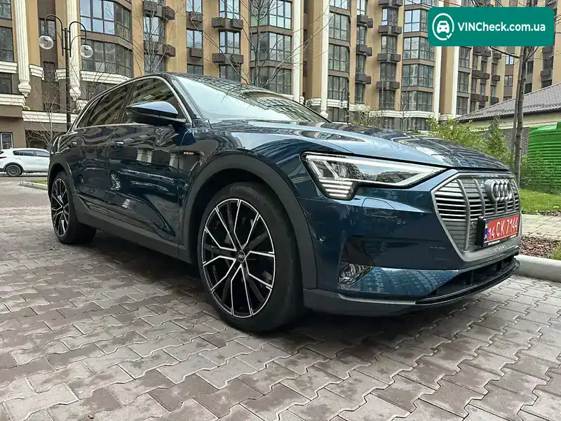 Audi e-tron 2021, фото з оголошення 1 з 21, VIN WAUZZZGE8MB045150