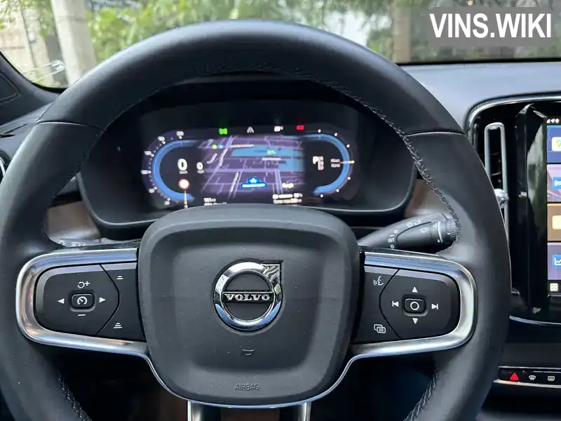 Volvo C40 Recharge 2022, фото з оголошення 2 з 21, VIN YV4ED3GB2N2007978