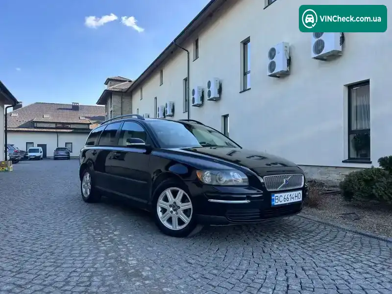 Volvo V50 2004, фото з оголошення 1 з 20, VIN YV1MW753152081450