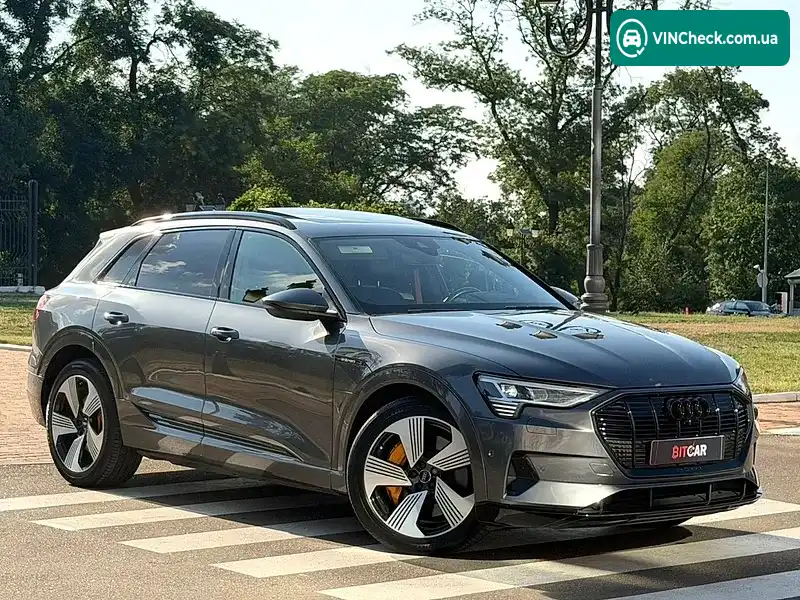 Audi e-tron 2019, фото з оголошення 1 з 20, VIN WA1VAAGE0KB006733
