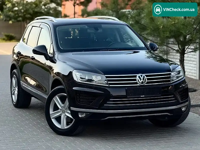 Volkswagen Touareg 2015, фото з оголошення 1 з 20, VIN WVGZZZ7PZFD012542
