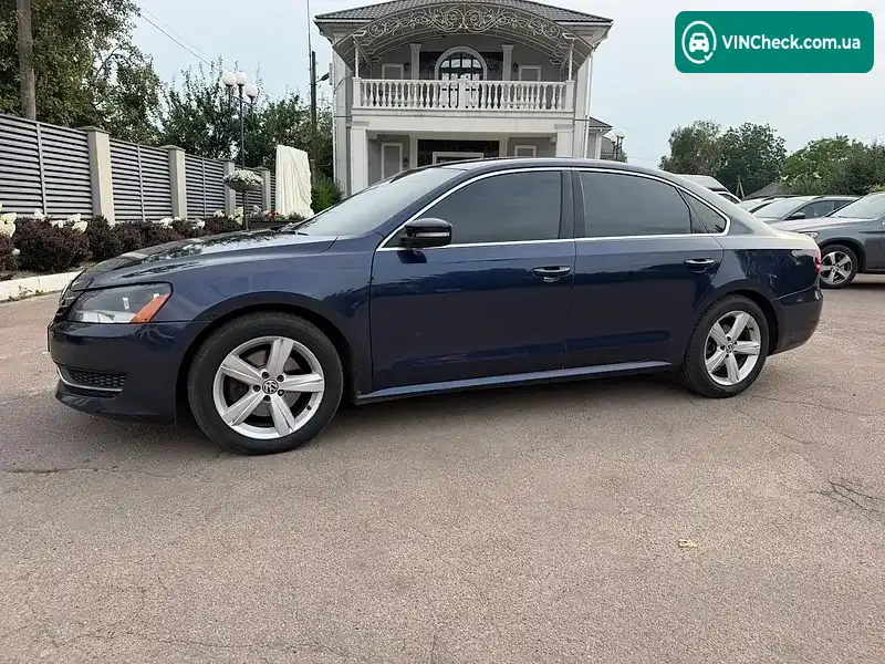 Volkswagen Passat 2013, фото з оголошення 2 з 20, VIN 1VWBP7A30DC140072
