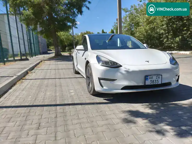 Tesla Model 3 2021, фото з оголошення 2 з 21, VIN 5YJ3E1EB3MF855443