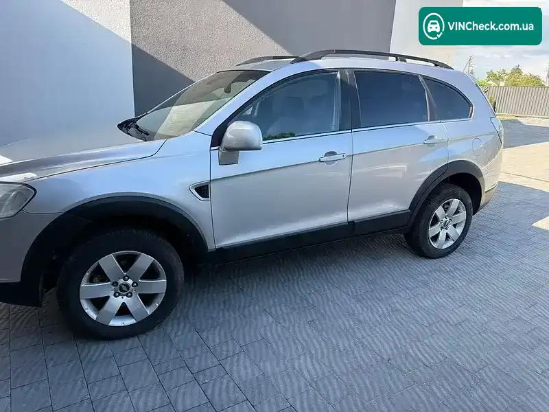 Chevrolet Captiva 2007, фото з оголошення 2 з 9, VIN KL1CD26FJ7B138436