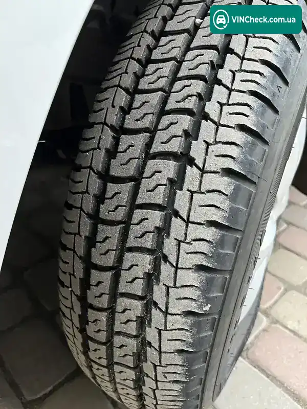 Hyundai H 100 2001, фото з оголошення 2 з 11, VIN NLJFD37AP1Z029700