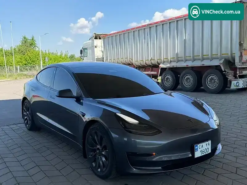 Tesla Model 3 2018, фото з оголошення 1 з 18, VIN 5YJ3E1EB9JF065852