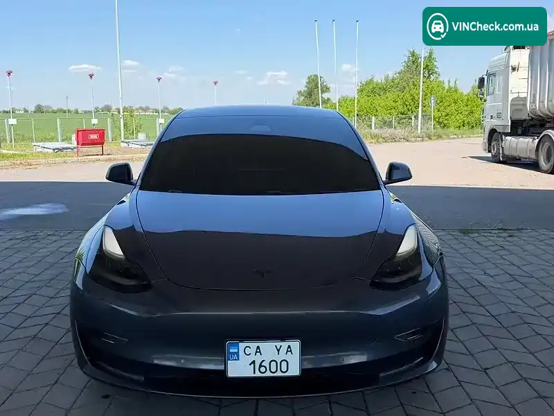 Tesla Model 3 2018, фото з оголошення 2 з 18, VIN 5YJ3E1EB9JF065852