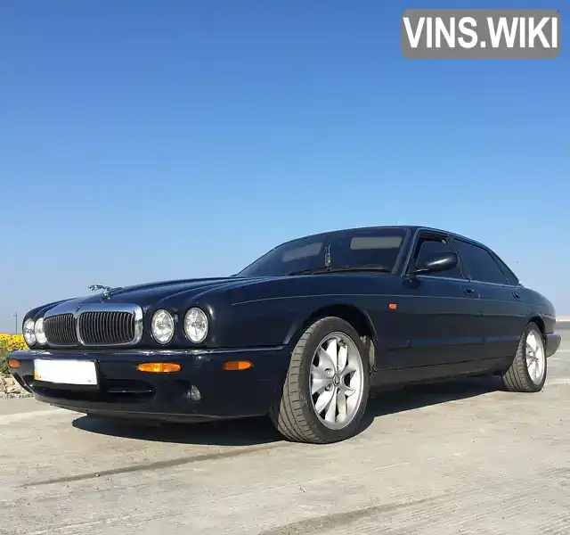 Jaguar XJ 1999, фото з оголошення 2 з 21, VIN SAJJJALG4CH878153