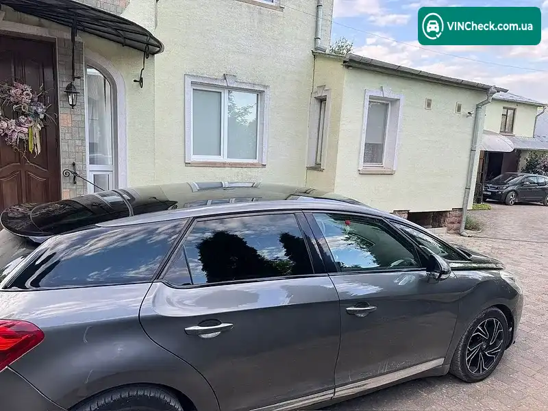 Citroen DS5 2012, фото з оголошення 2 з 16, VIN VF7KFRHH8CS506699