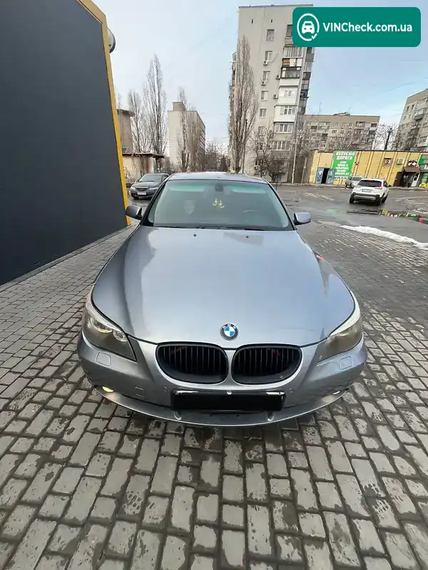 BMW 5 Series 2004, фото з оголошення 2 з 11, VIN WBANA31000B164613
