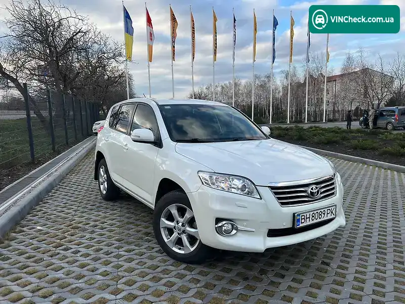 Toyota RAV4 2010, фото з оголошення 1 з 18, VIN JTMBE31V10D014763