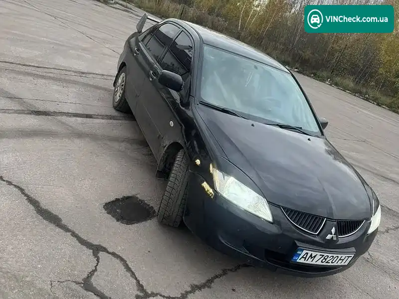 Mitsubishi Lancer 2005, фото з оголошення 2 з 5, VIN JMBSNCS3A5U018939