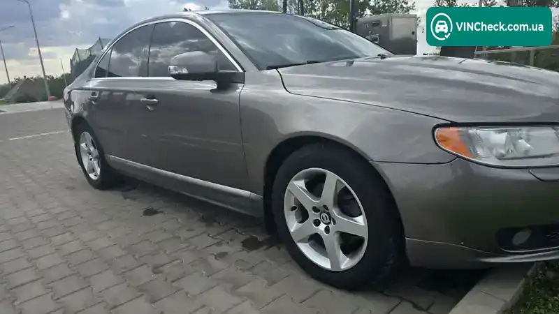 Volvo S80 2008, фото з оголошення 2 з 21, VIN YV1AS565091097956