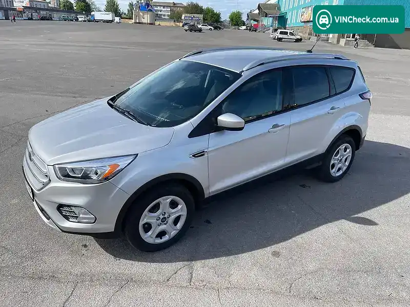 Ford Escape 2018, фото з оголошення 2 з 20, VIN 1FMCU0F77JUA24338