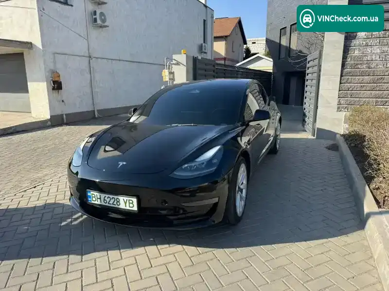 Tesla Model 3 2022, фото з оголошення 1 з 10, VIN 5YJ3E1EA1NF353992