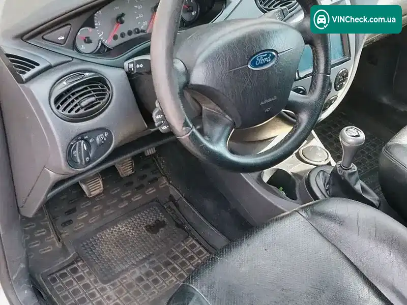 Ford Focus 2003, фото з оголошення 1 з 15, VIN WF0NXXGCDN3U62765