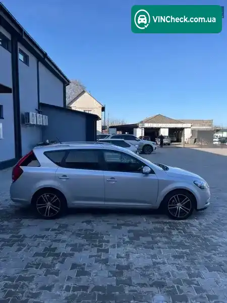 Kia Ceed 2010, фото з оголошення 2 з 20, VIN U5YHC816AAL162541