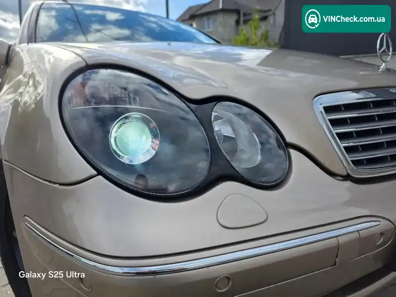 Mercedes-Benz C-Class 2003, фото з оголошення 1 з 20, VIN WDB2030421A520205