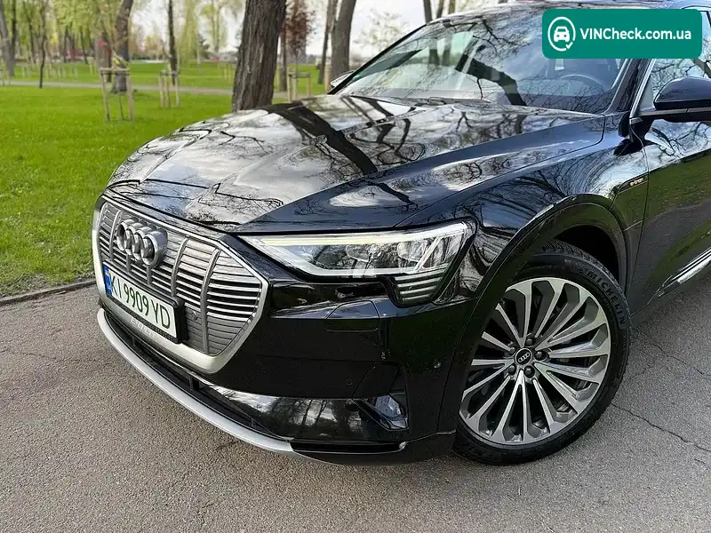 Audi e-tron 2021, фото з оголошення 2 з 20, VIN WAUZZZGE3MB027557