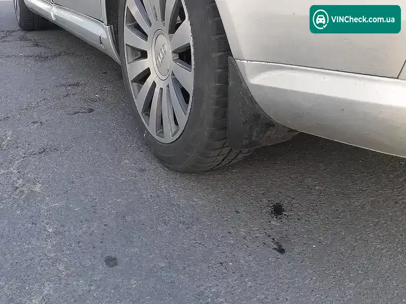 Audi A8 2005, фото з оголошення 2 з 16, VIN WAUZZZ4E05N001955