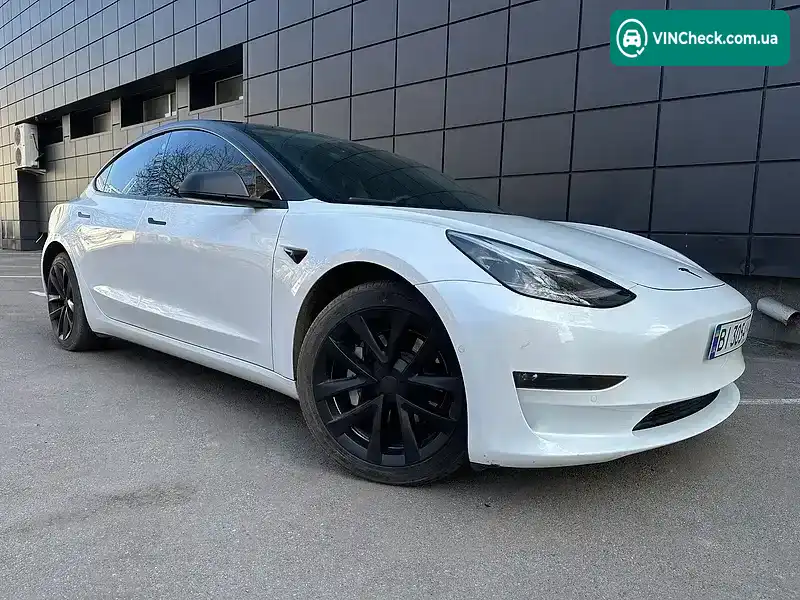 Tesla Model 3 2021, фото з оголошення 1 з 12, VIN 5YJ3E1EB2NF105615
