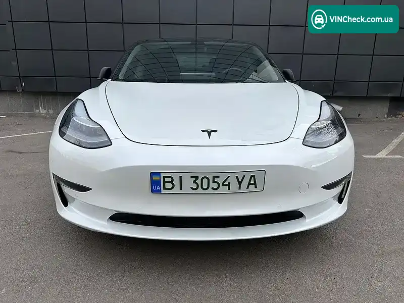 Tesla Model 3 2021, фото з оголошення 2 з 12, VIN 5YJ3E1EB2NF105615