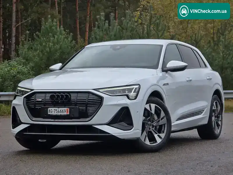 Audi e-tron 2021, фото з оголошення 1 з 21, VIN WAUZZZGE0MB032036
