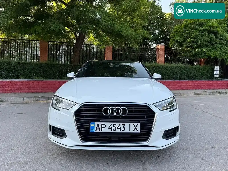 Audi A3 2018, фото з оголошення 1 з 13, VIN WAUAUGFF6K1011088