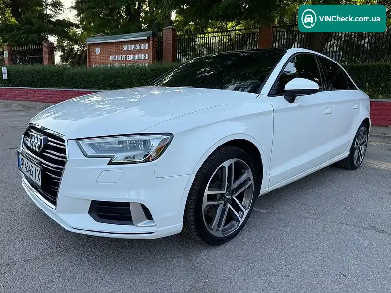 Audi A3 2018, фото з оголошення 2 з 13, VIN WAUAUGFF6K1011088
