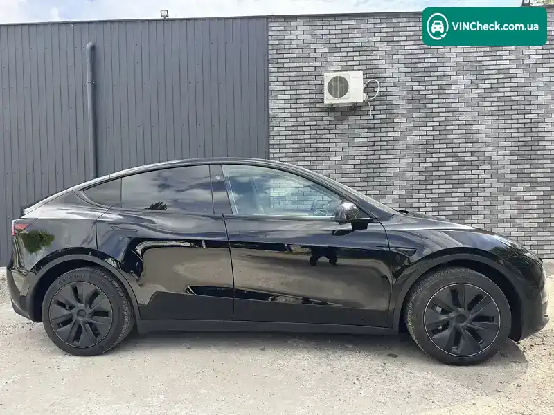 Tesla Model Y 2024, фото з оголошення 1 з 21, VIN 7SAYGDEE8SA336591
