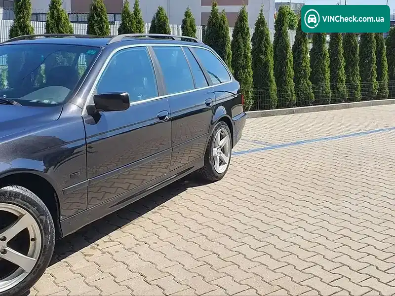 BMW 5 Series 2002, фото з оголошення 2 з 13, VIN WBADP910X0GX78858
